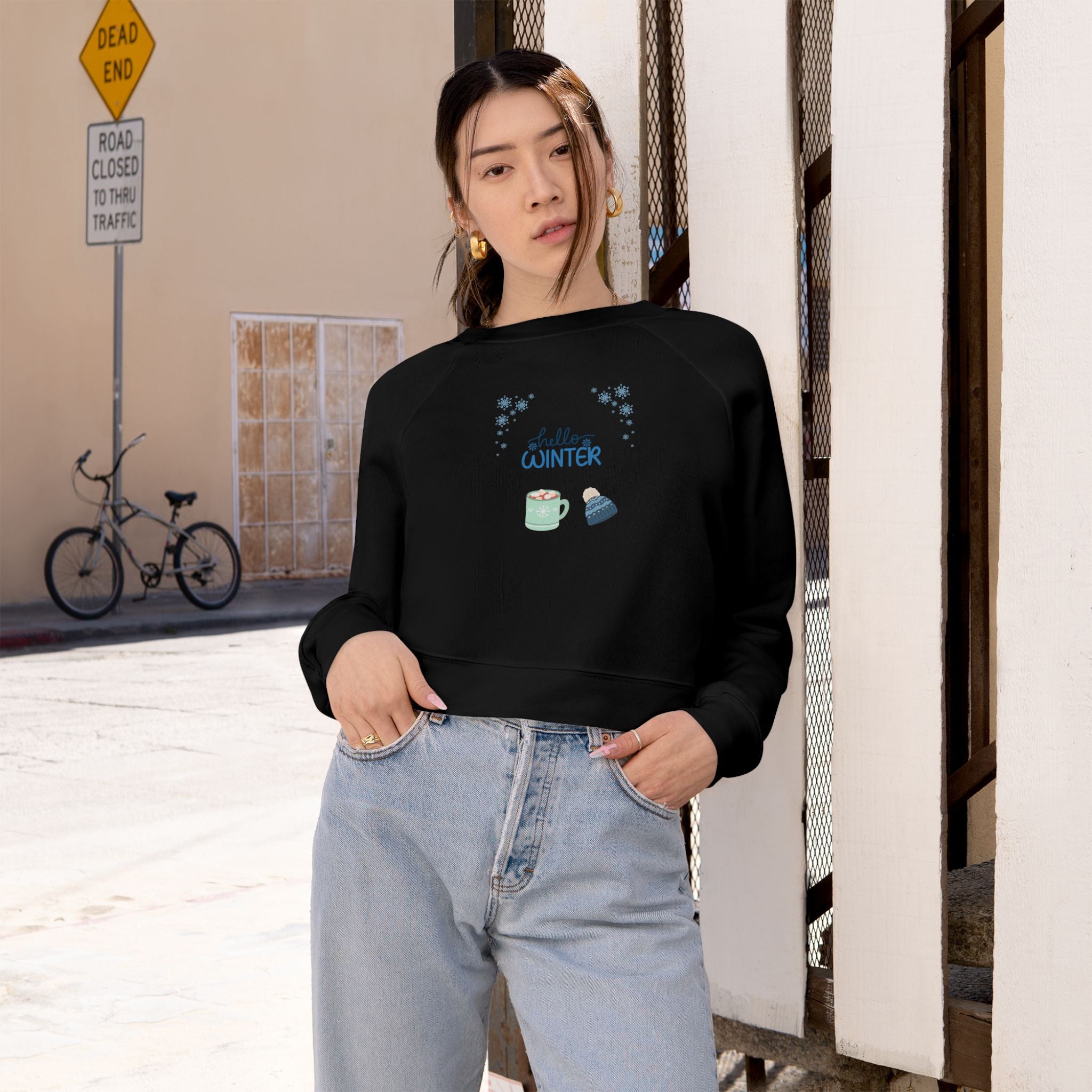 Hello Winter-Cropped Sweatshirt