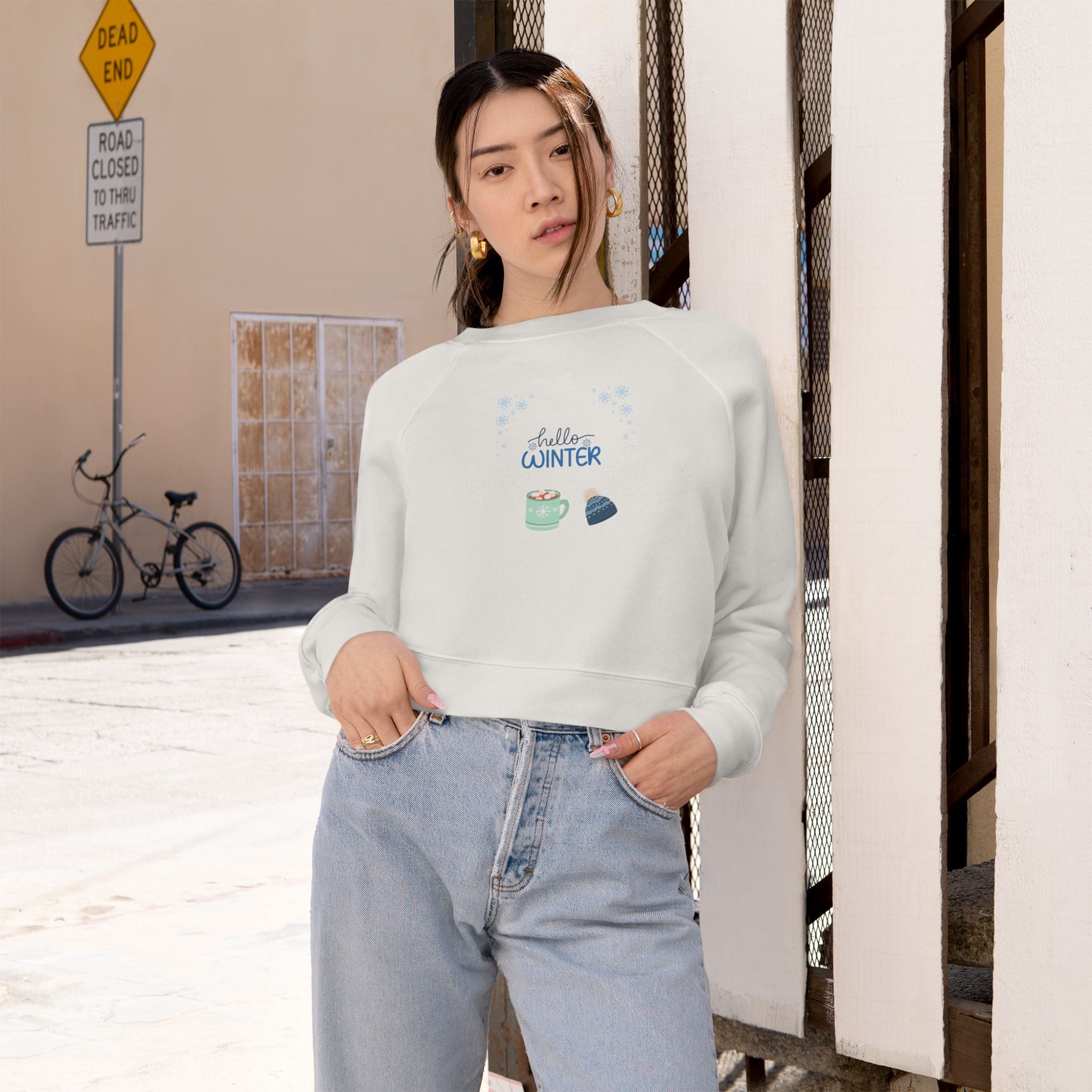 Hello Winter-Cropped Sweatshirt